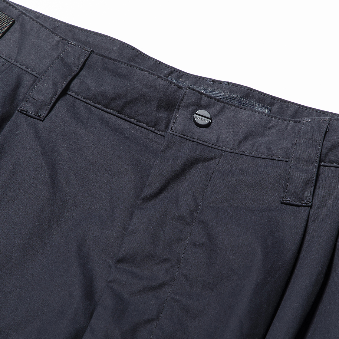 Luggage Cargo Shorts Navy | meanswhile