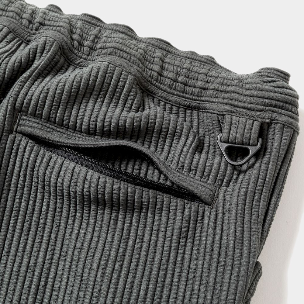 Uneven Fabric Slim Slacks/Charcoal