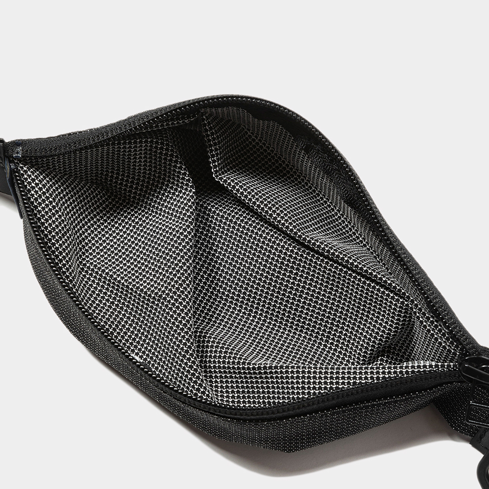 UltraWeave™ Minimal Body Bag/Carbon Black