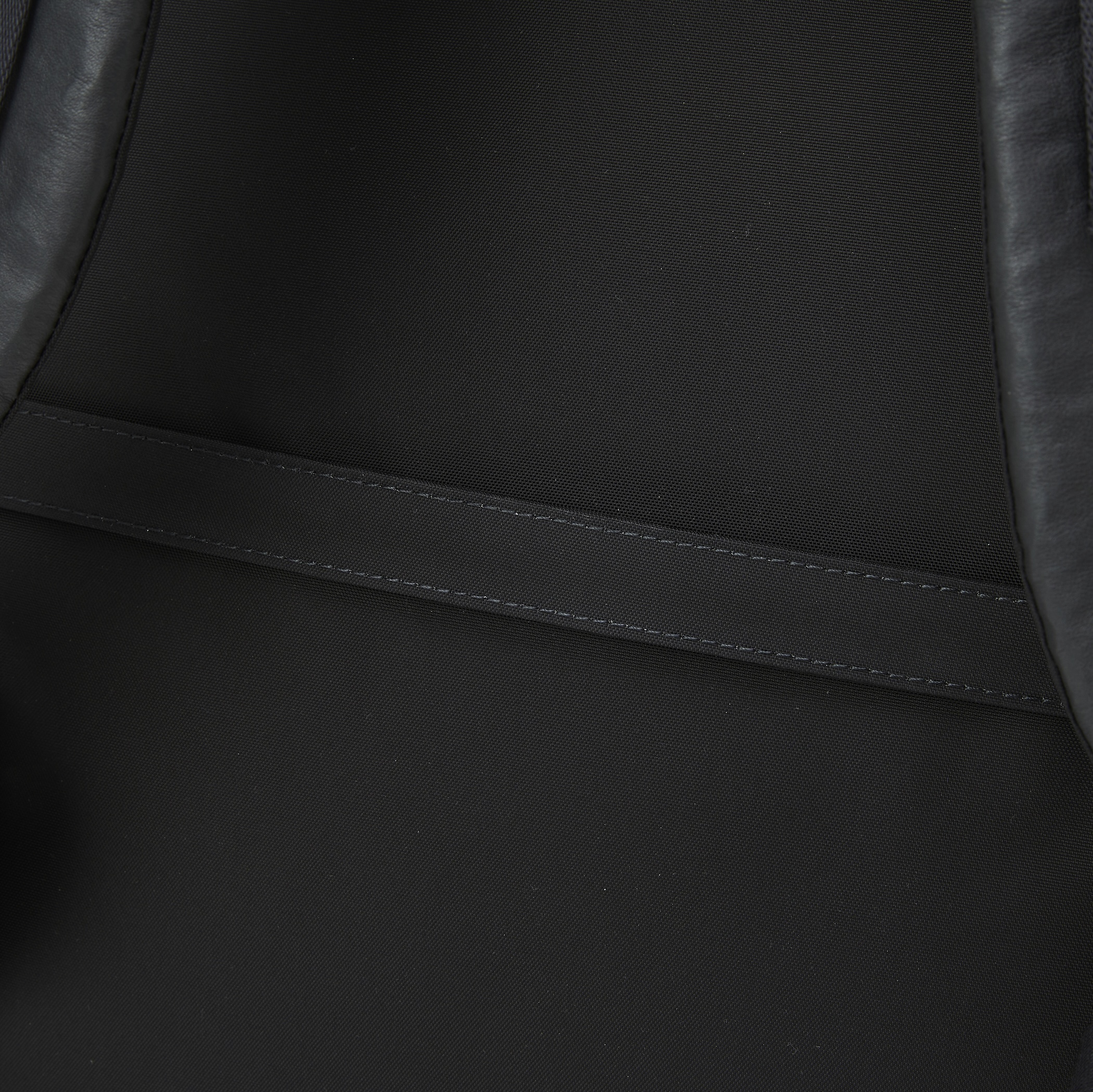 meanswhile × objcts.io Dyneema® Leather Daypack “Common”/Black