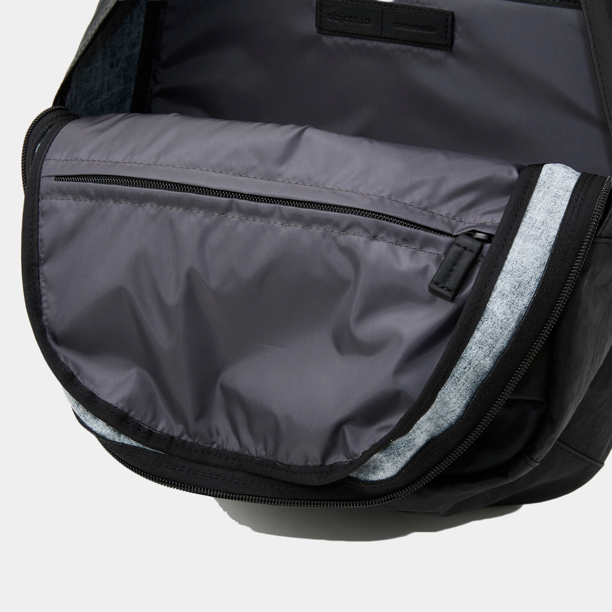 meanswhile × objcts.io Dyneema® Leather Daypack “Common”/Black