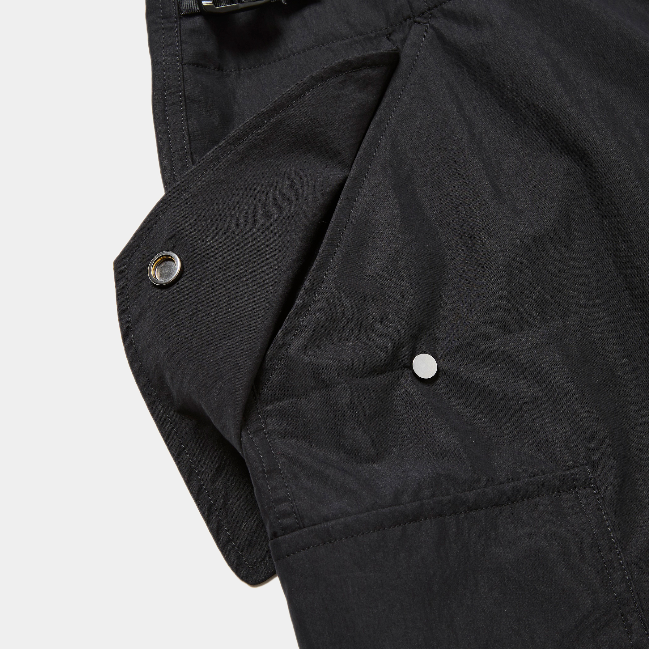 Ambient C/N Cargo Baggy Shorts/Off Black