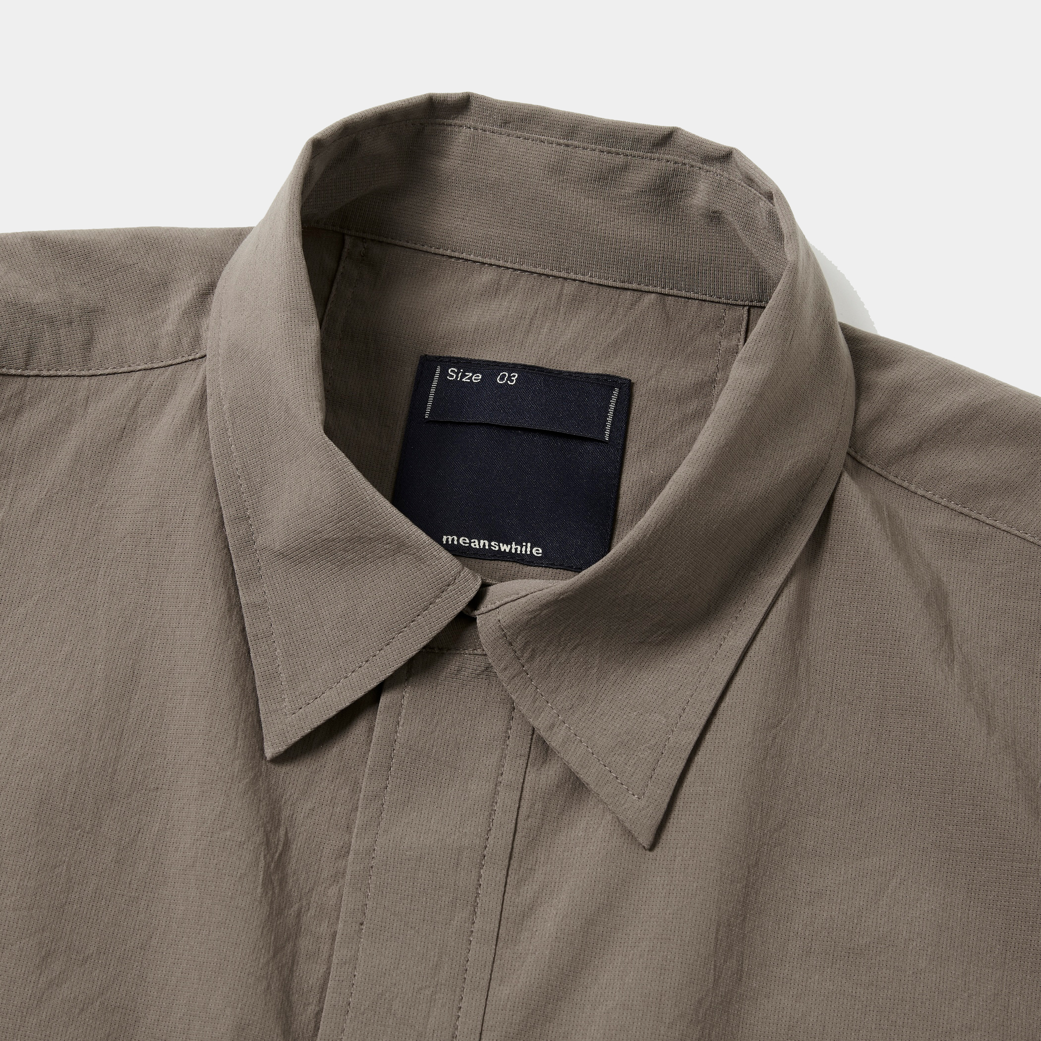 Breathable Side Slit S/S SH/Greige