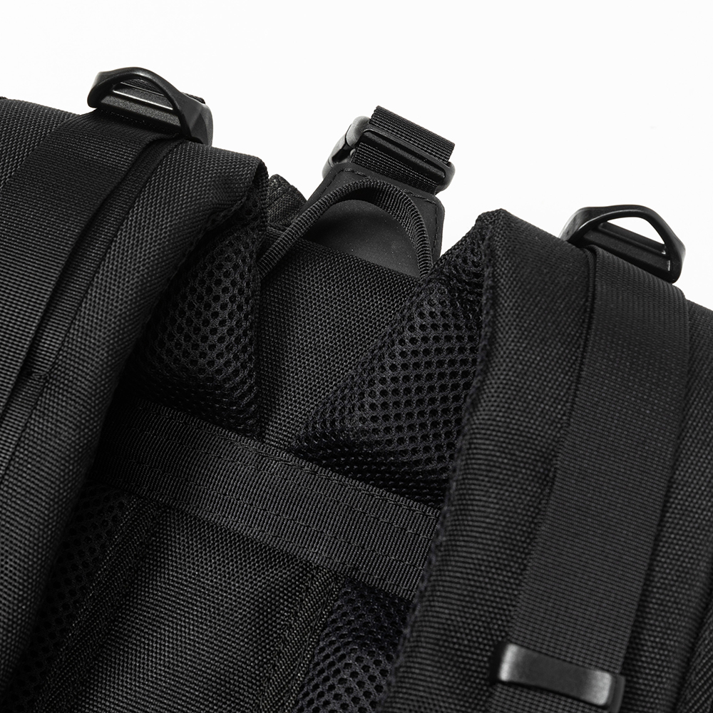 UltraWeaveTM “Outside” /CARBON BLACK