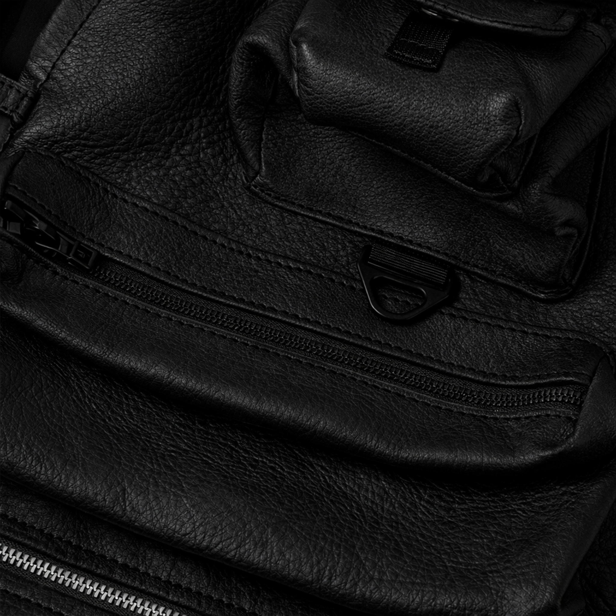 SHIRONAMESHI Leather Luggage Vest /KURO