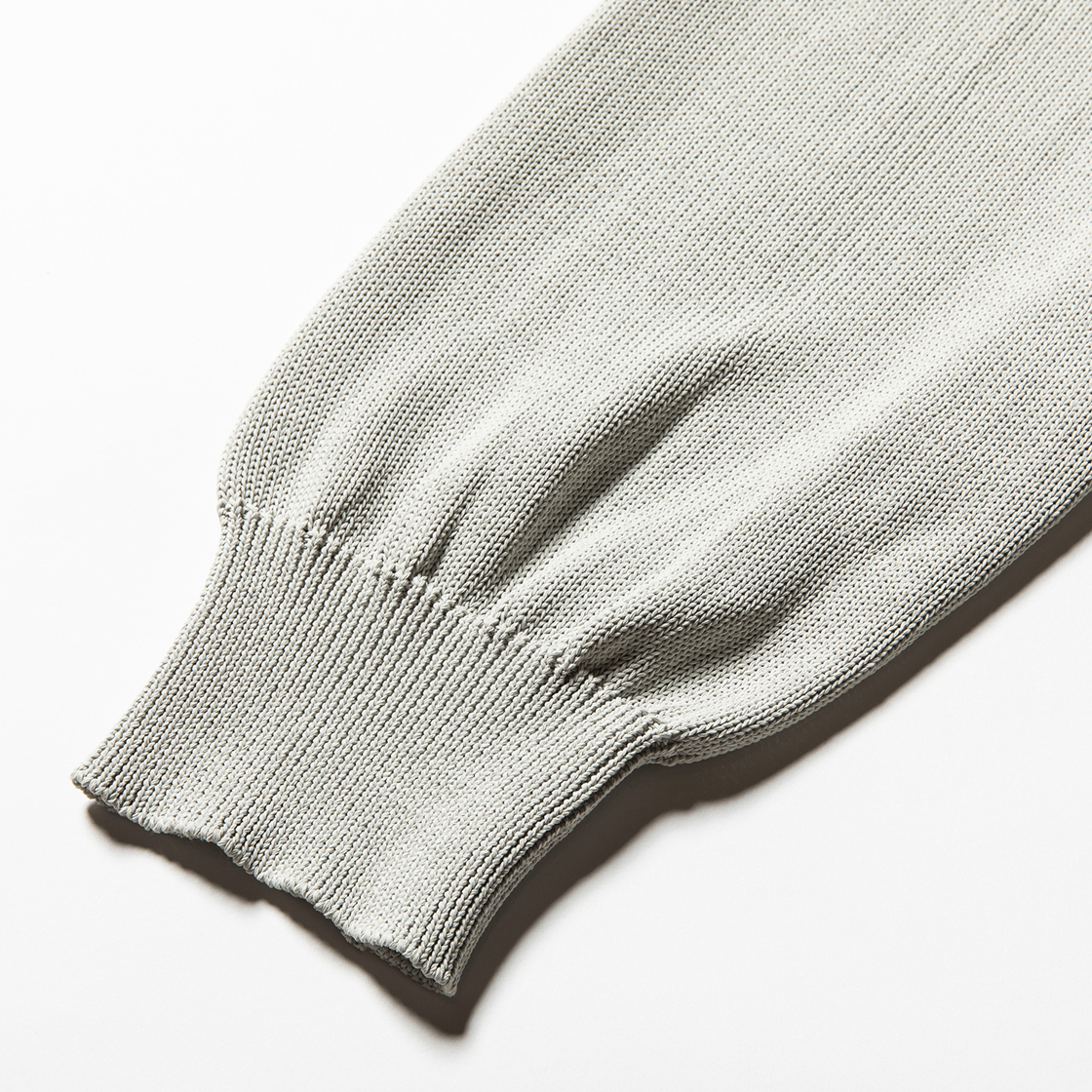 Water-Repellent Detachable Knit Platinum