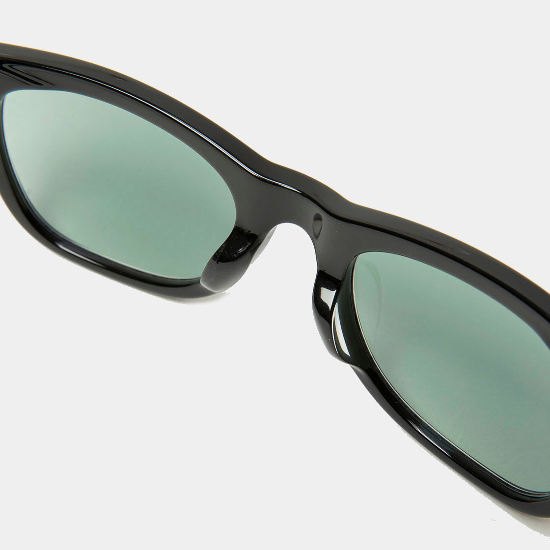 Transition Color Glasses “Neutral Color” / Black×Pilot Green