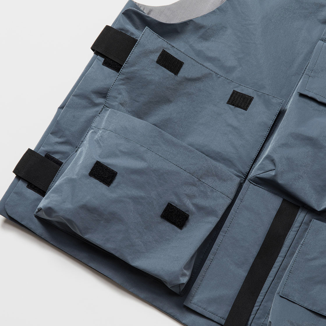 Crisp Nylon Body Armor Vest / Blue Grey