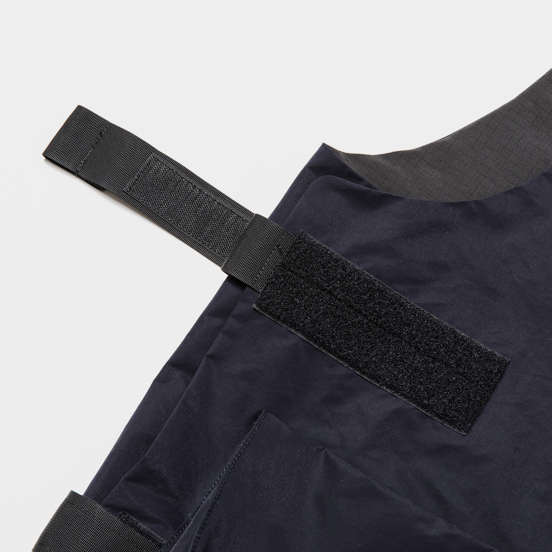 Crisp Nylon Body Armor Vest / D.Navy | meanswhile