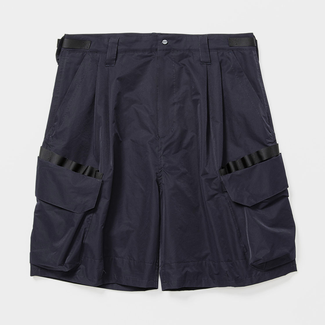 Crisp Nylon Luggage Cargo Shorts / D.Navy