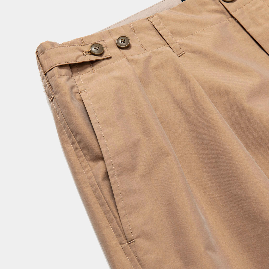 Two Tuck Wide Shorts / Pink Beige
