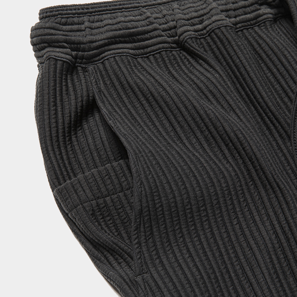 Uneven Fabric Slim Slacks/Lamp Black