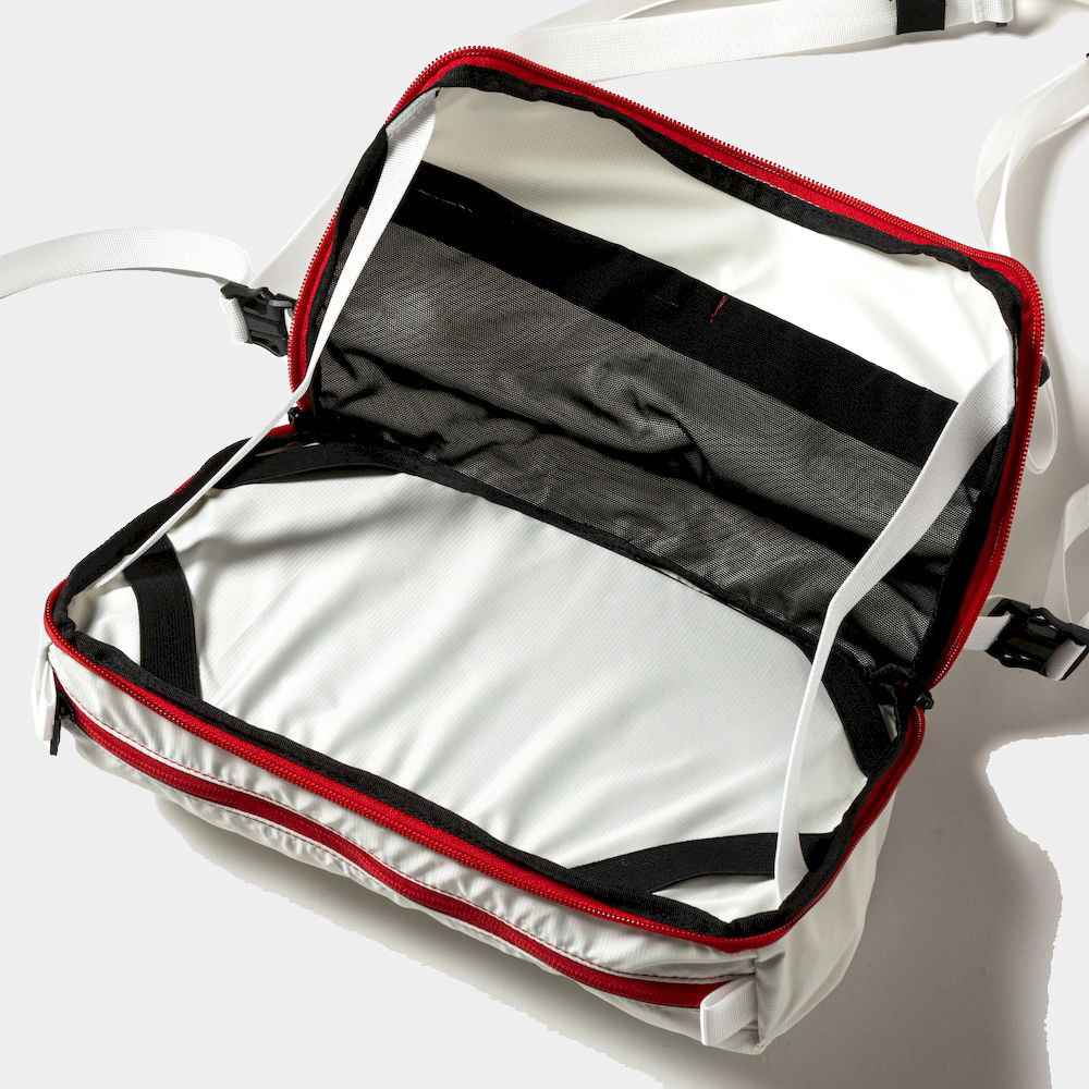 Road Hike Chest Bag/Ivory