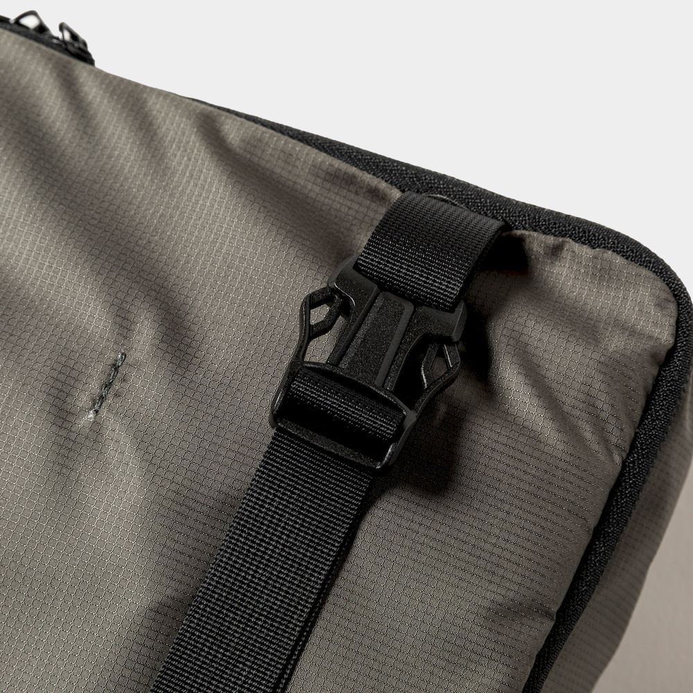 Road Hike Chest Bag/Charcoal