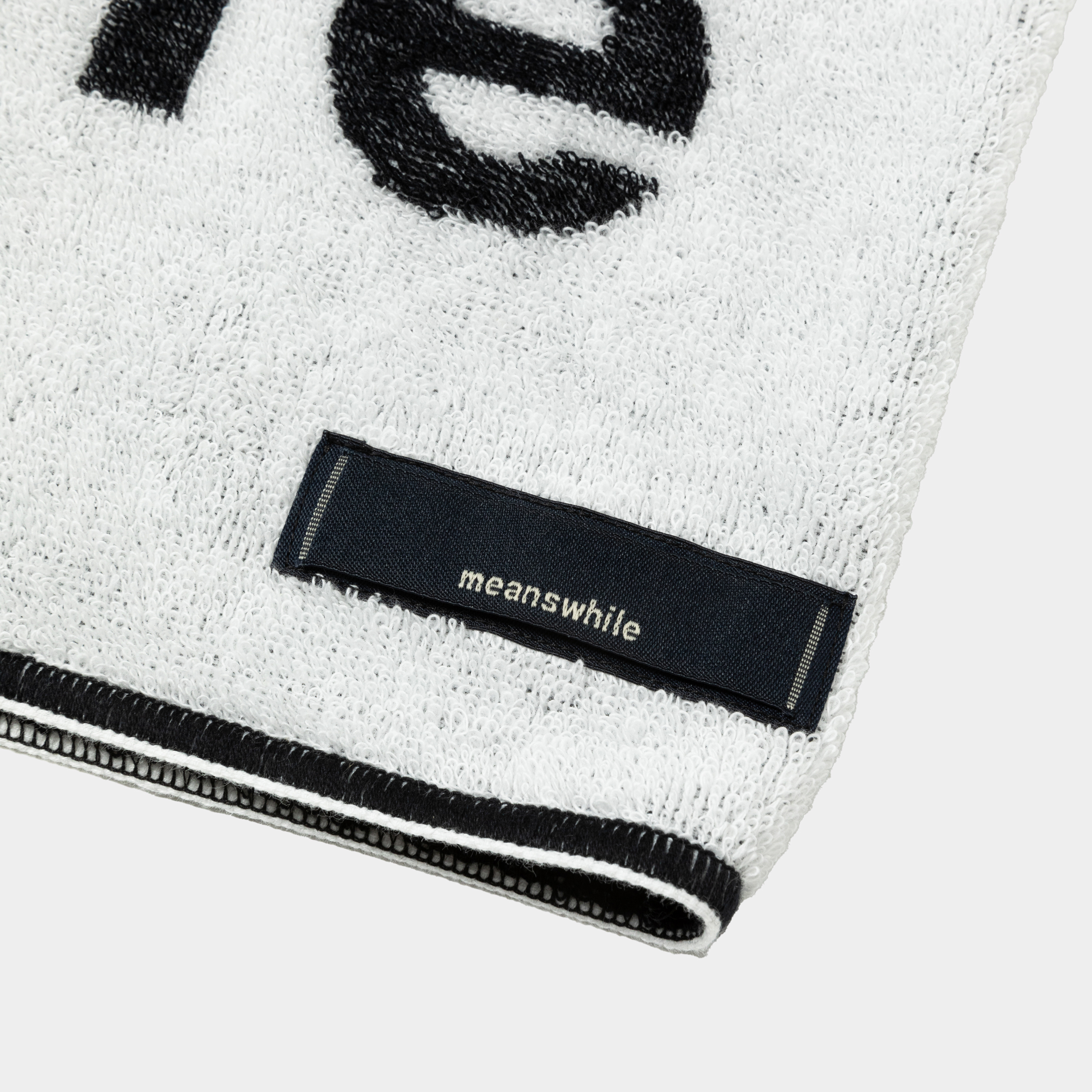 Loop Towel/White×Black