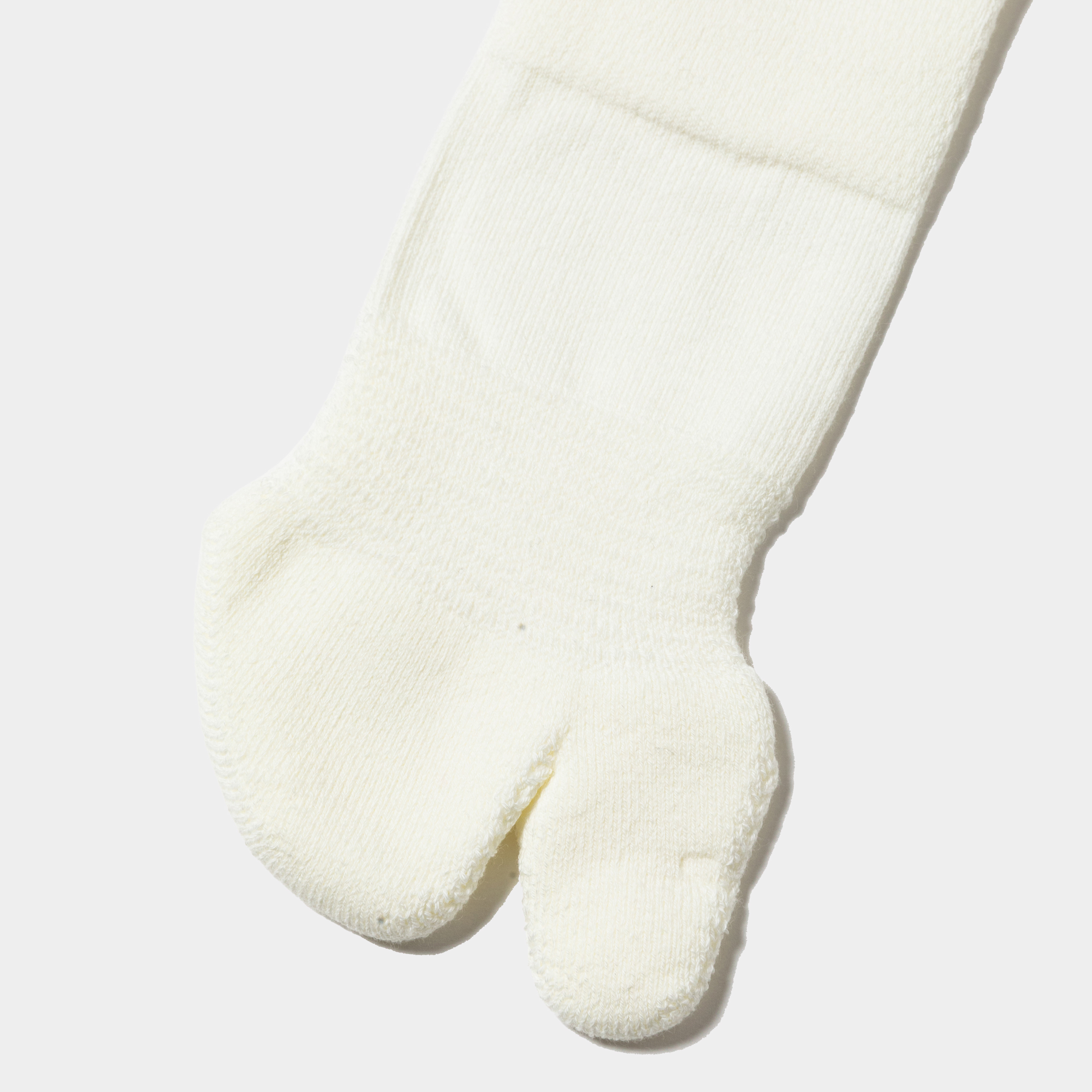 “Tabi” Tube Socks/Raw White