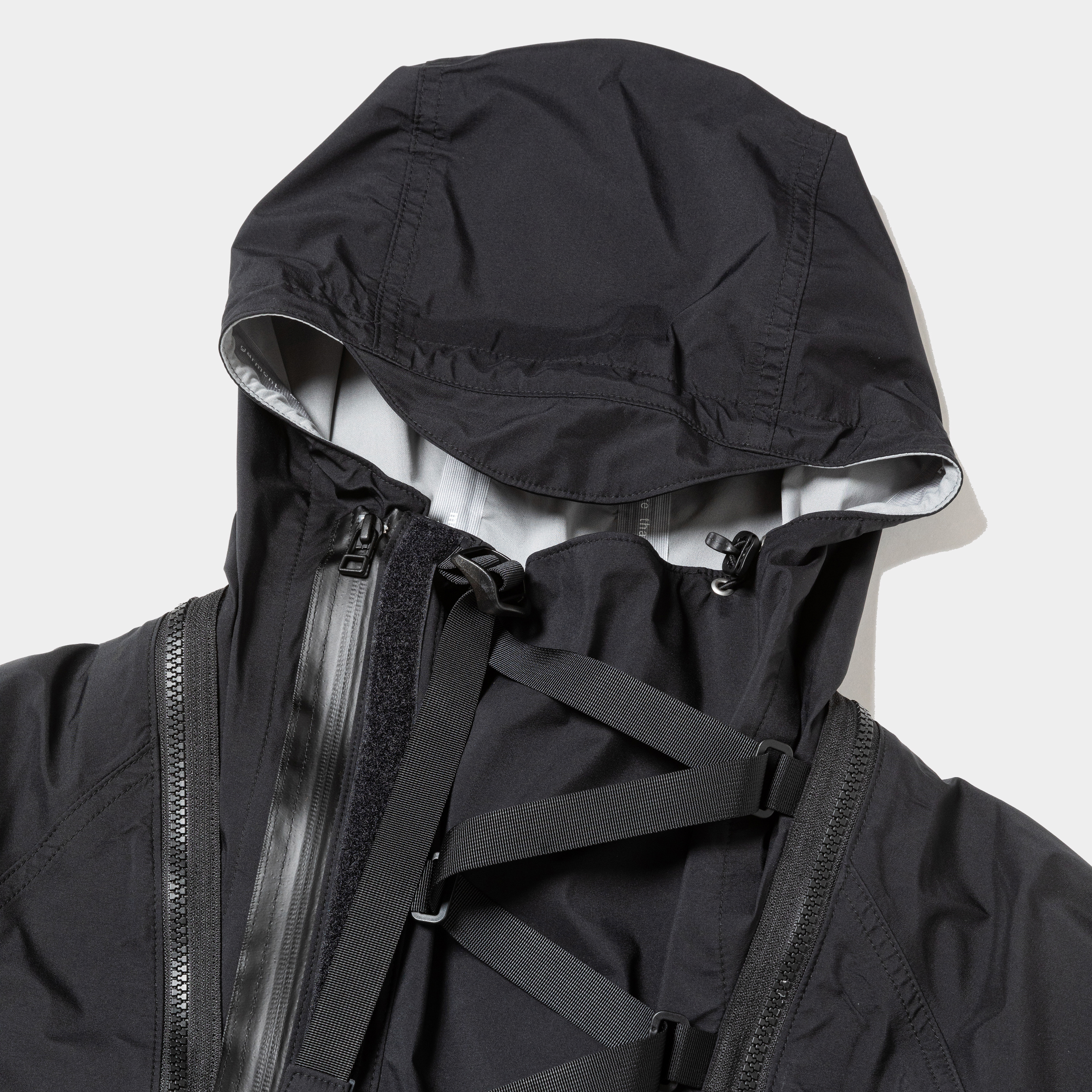 Air Circulation System Rain Jacket/Off Black