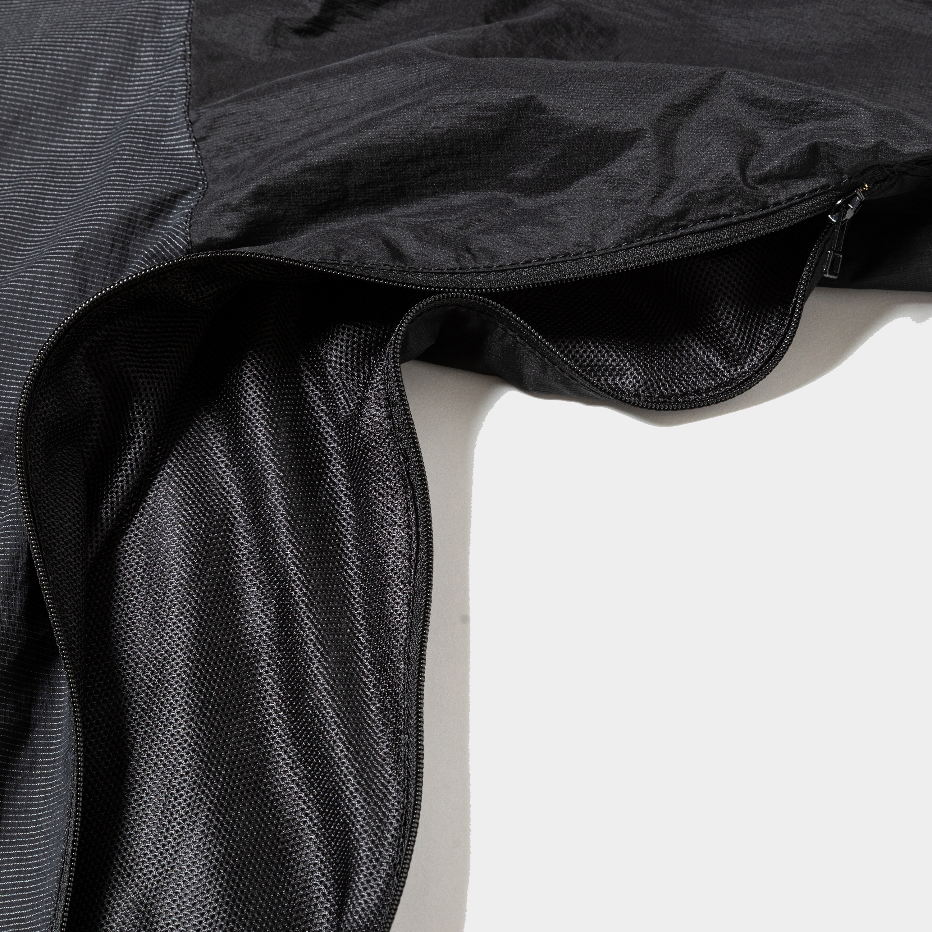 Dyneema® Grid Windbreaker/Carbon Black