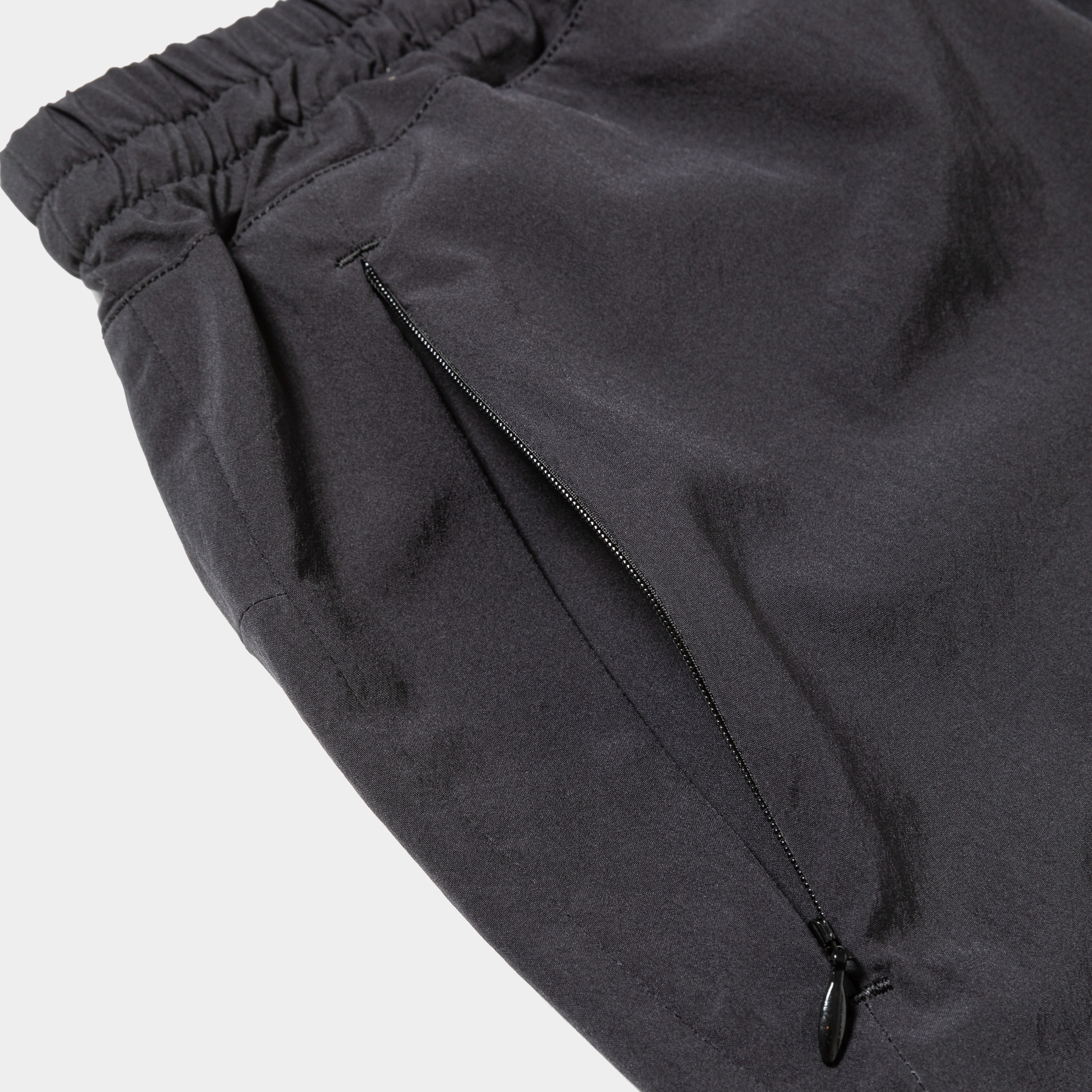 Amphibious Board Shorts/Off Black