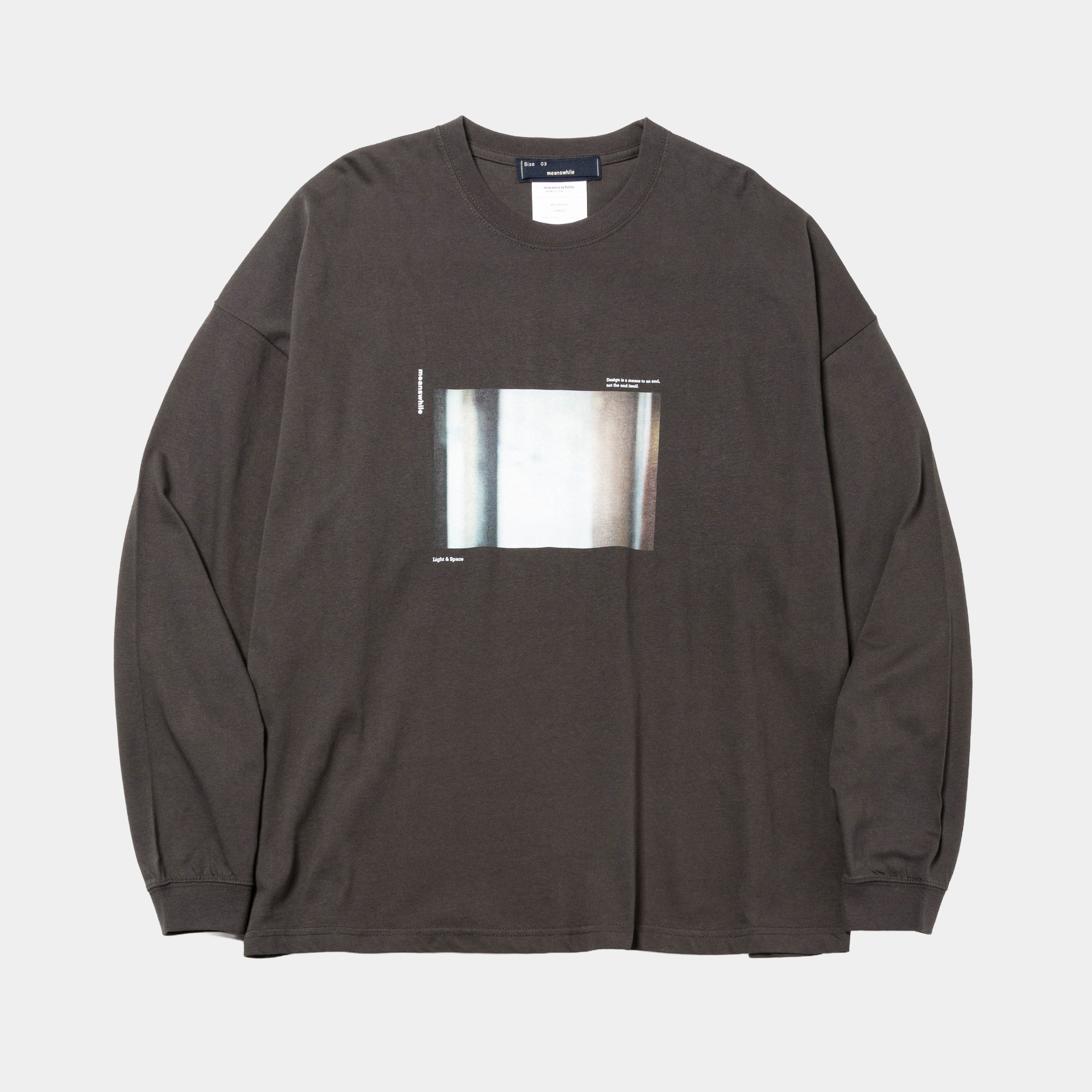 Abstract Photograph L/S Tee/Off Black B