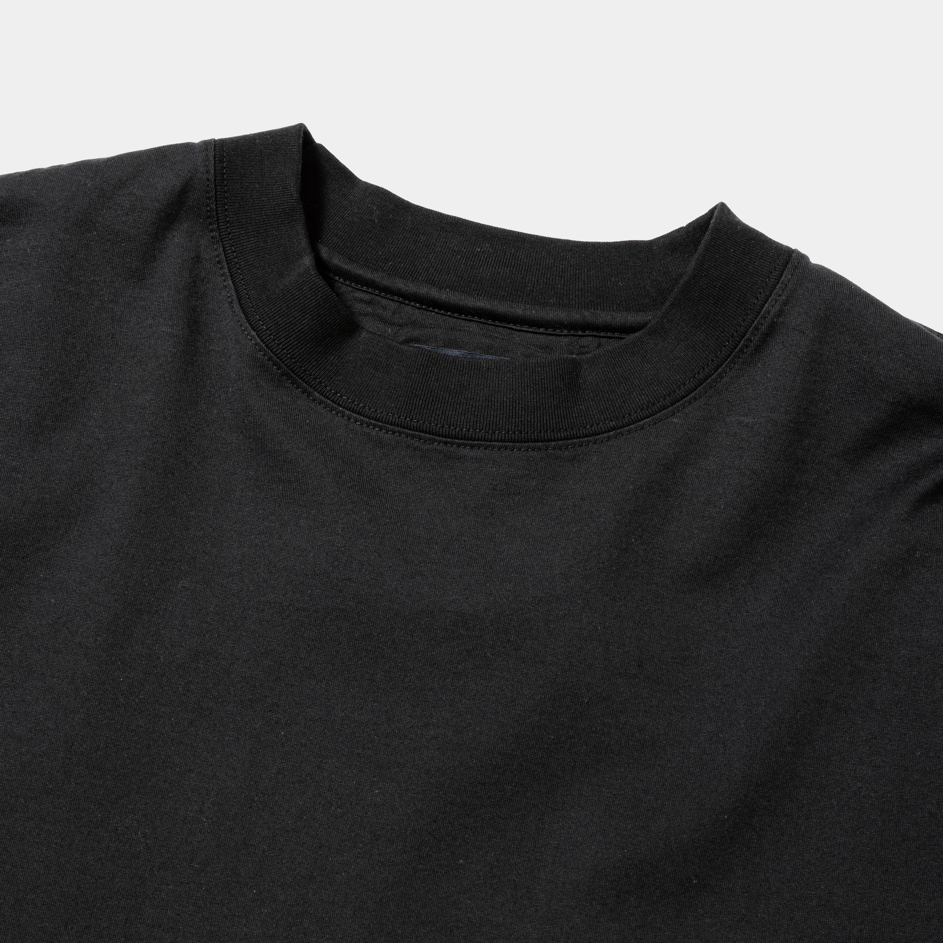 Fade Split Yoke Sleeve L/S Tee/Off Black