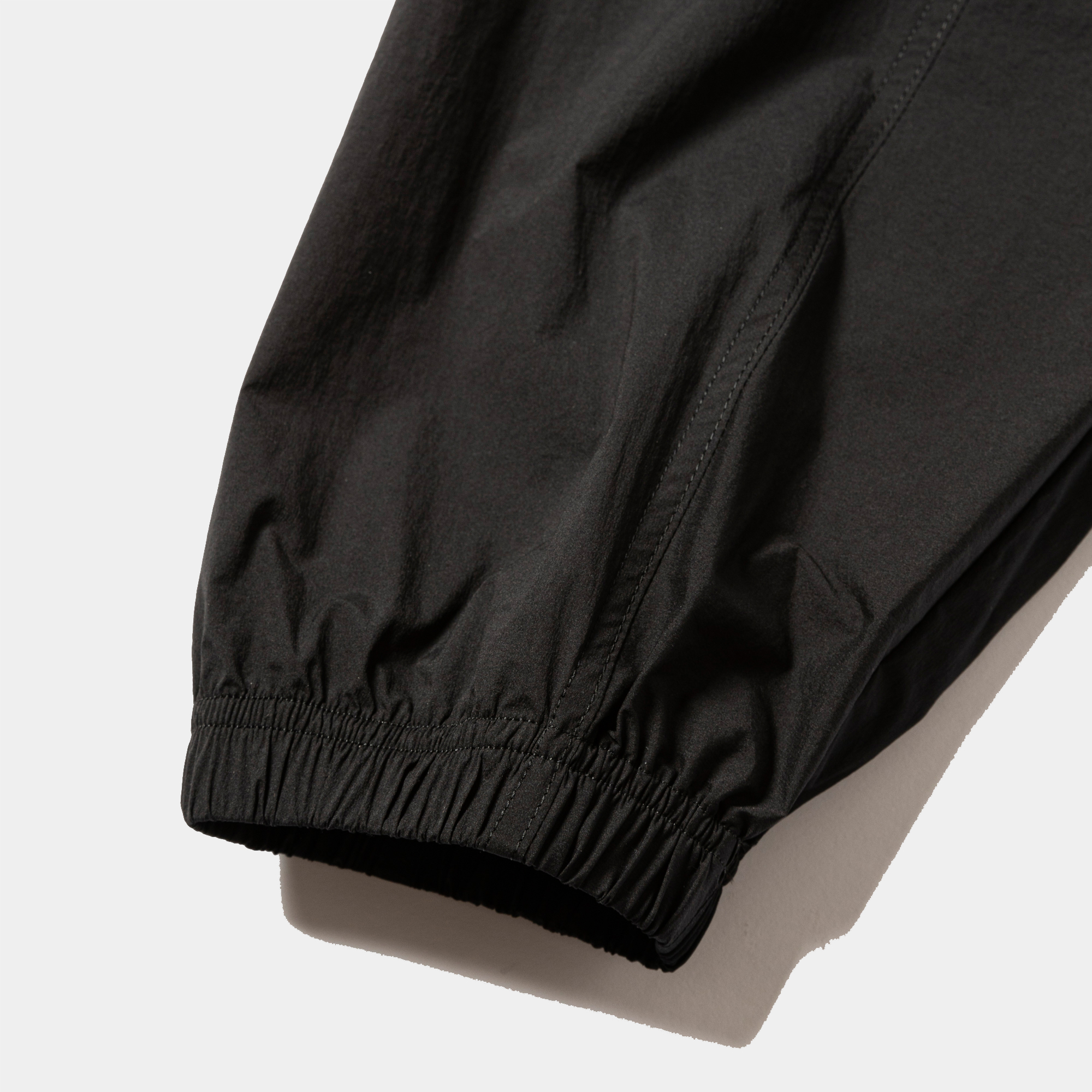 Crisp Nylon Wind JKT/Off Black