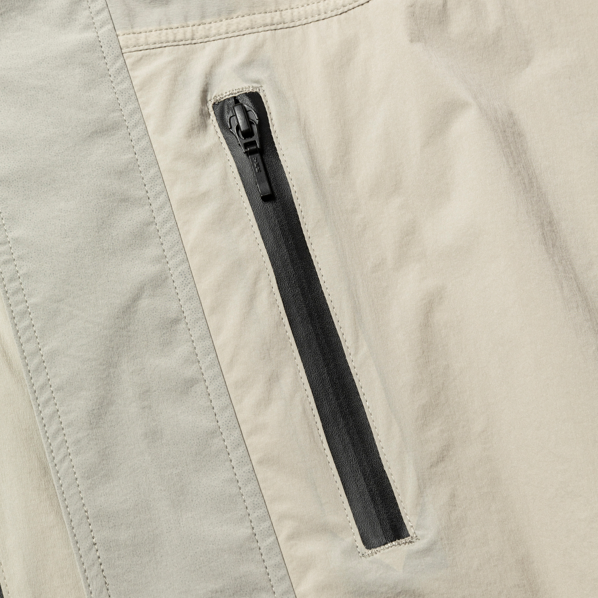 Crisp Nylon Wind JKT/Grey