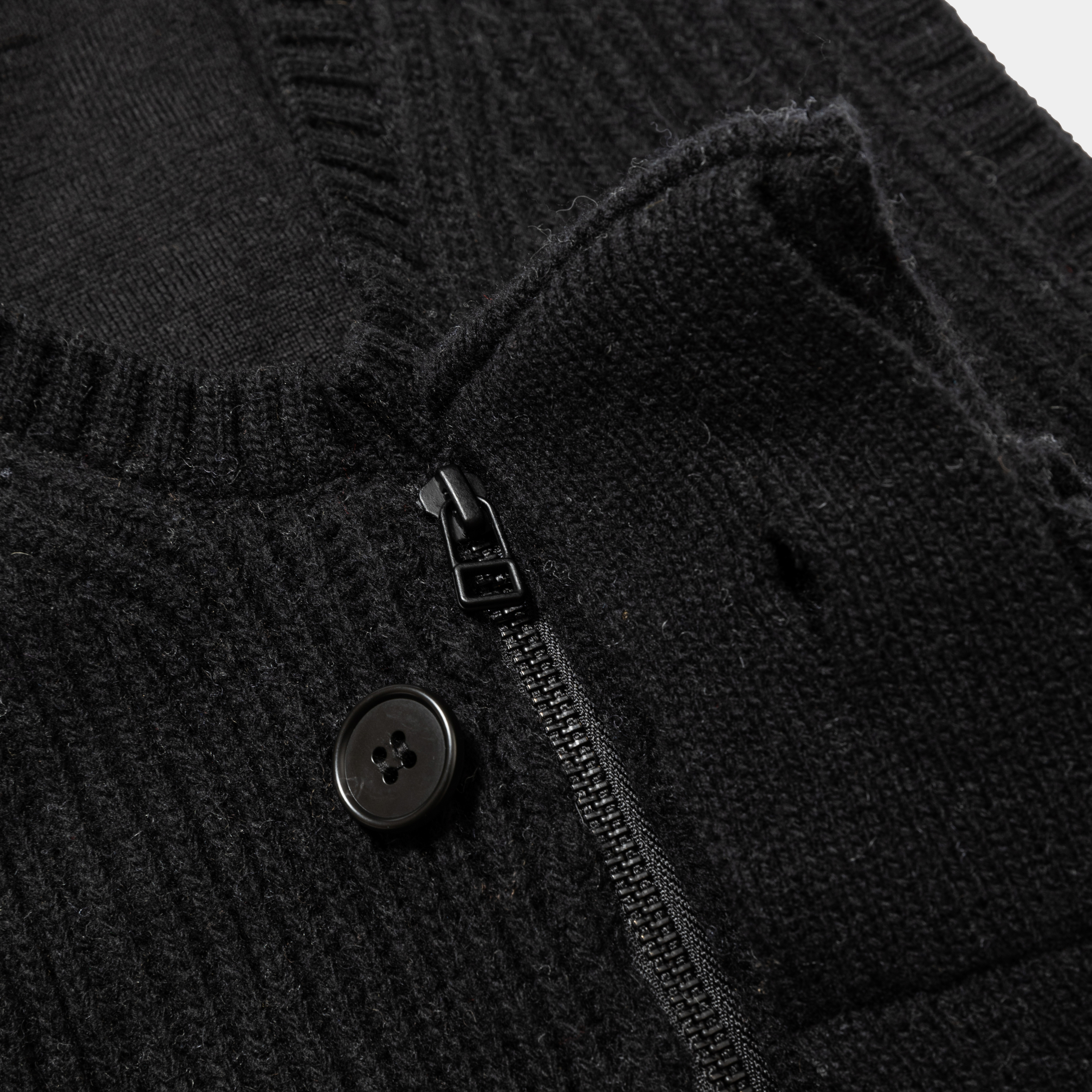Body Armor Knit Vest/Off Black